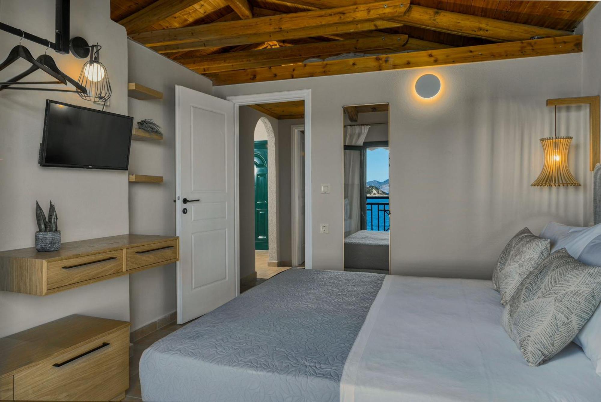 Anatoli Apartments - Tranquil Location & Stunning Views, By Zantewize Marathiás 部屋 写真