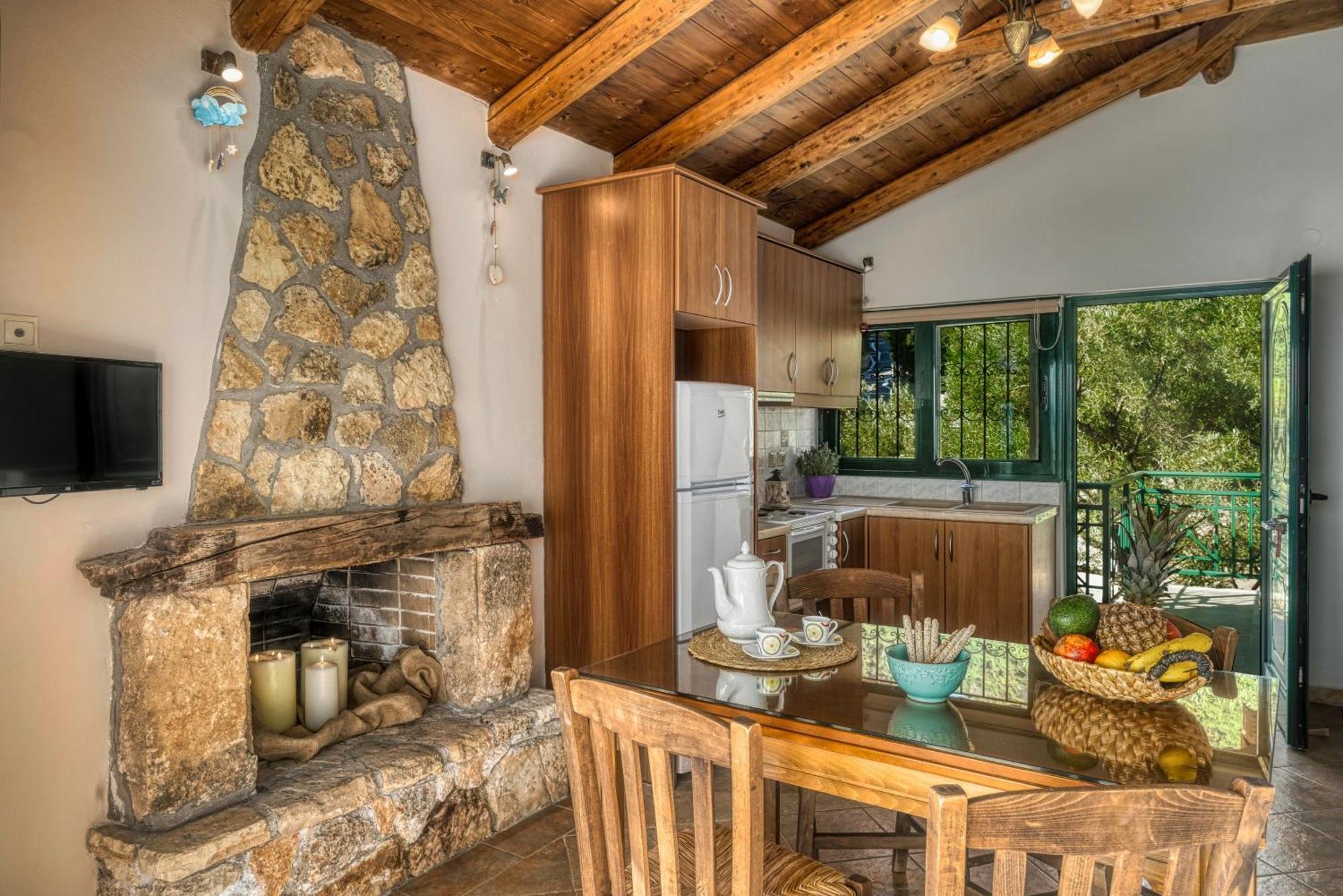 Anatoli Apartments - Tranquil Location & Stunning Views, By Zantewize Marathiás 部屋 写真