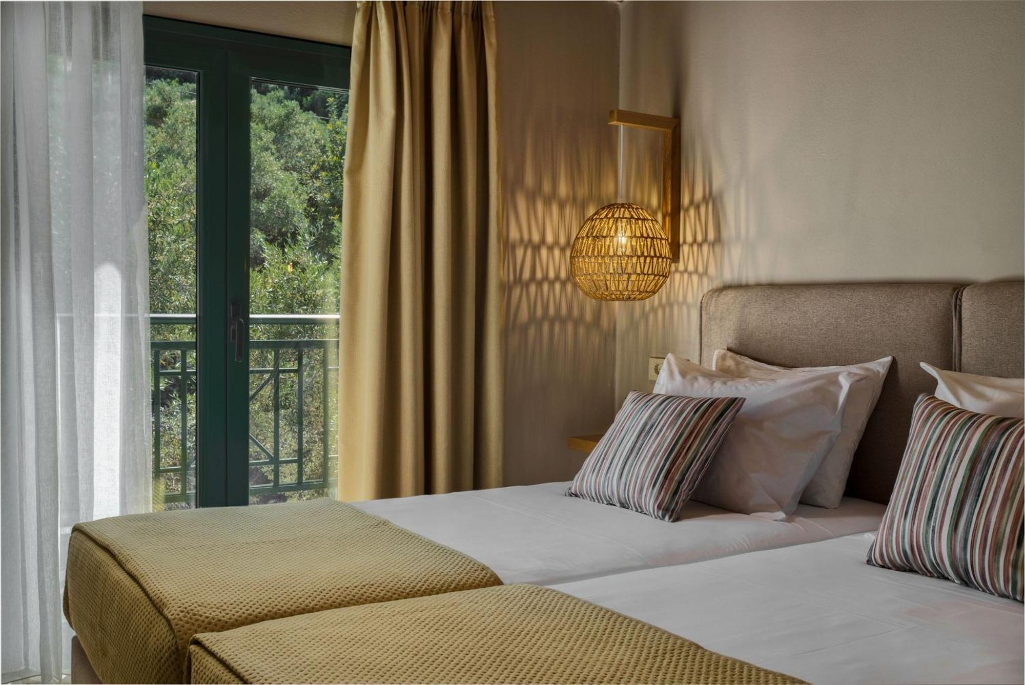 Anatoli Apartments - Tranquil Location & Stunning Views, By Zantewize Marathiás 部屋 写真