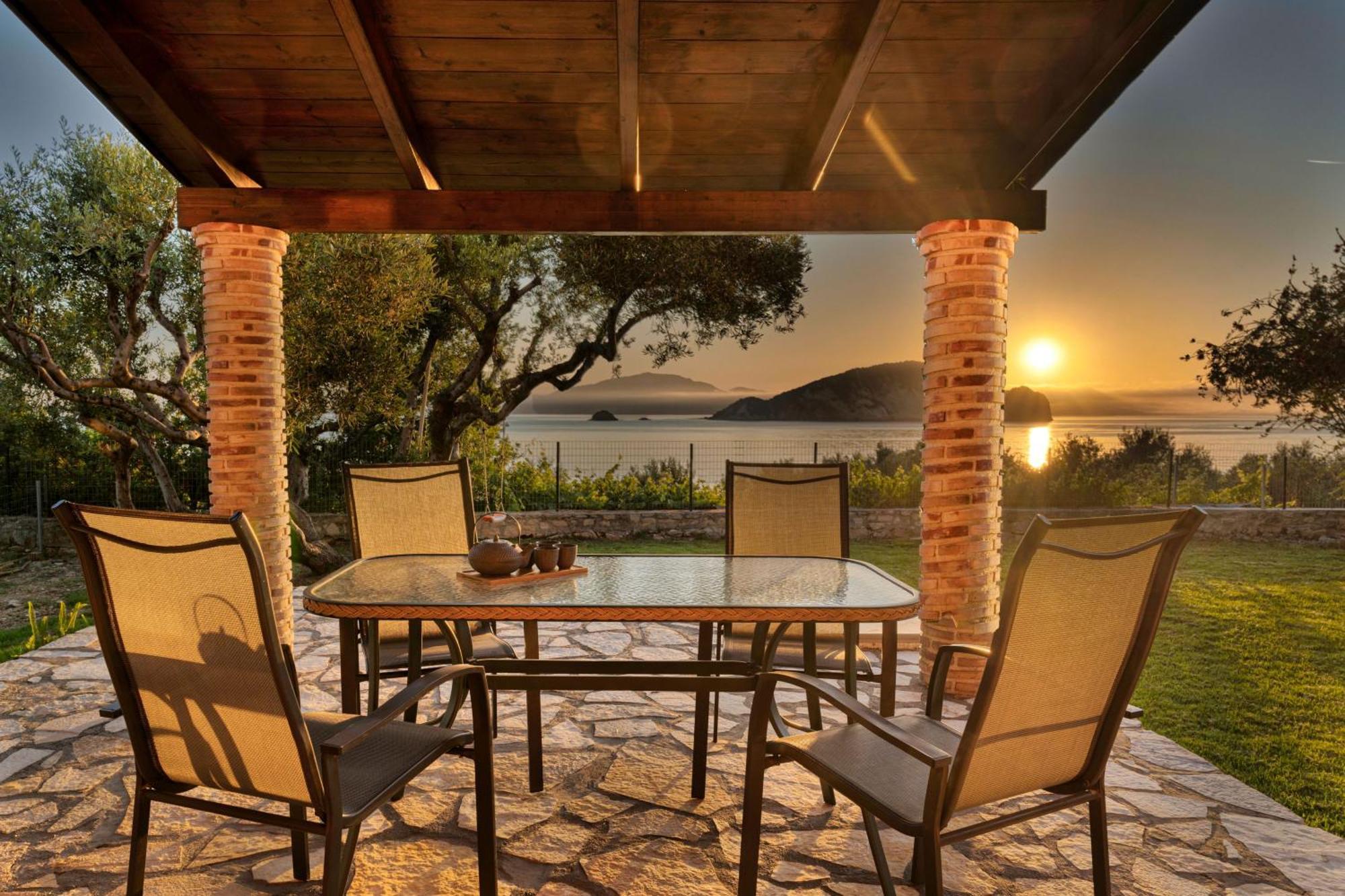 Anatoli Apartments - Tranquil Location & Stunning Views, By Zantewize Marathiás 部屋 写真